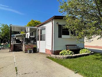 Thumbnail of mobile home