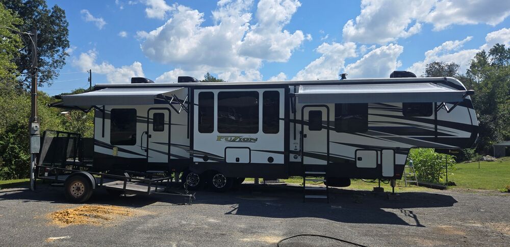 Photo of Rv