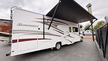 Thumbnail of RV