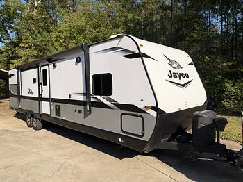 Thumbnail of RV