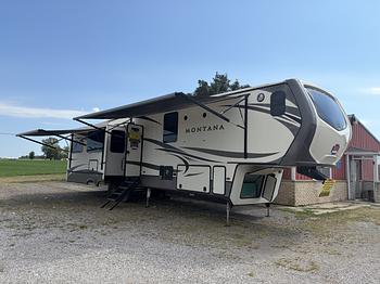Thumbnail of RV