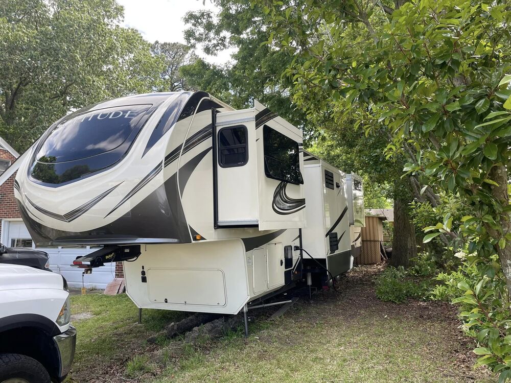 Photo of Rv