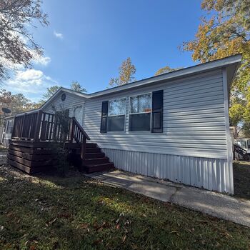 Thumbnail of mobile home