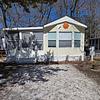 Mobile Home for Sale: 1 Bed 1 Bath 1994 Fleetwood