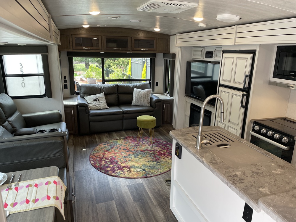 Photo of Rv