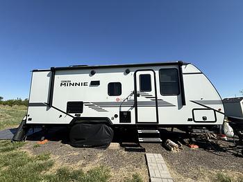 Thumbnail of RV