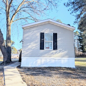 Thumbnail of mobile home