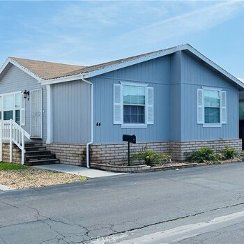 Thumbnail of mobile home