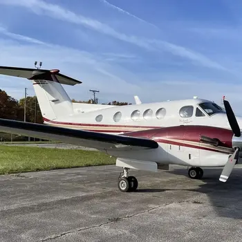 7053/beechcraft-king-air-f90-1-1984-flightmarket-id-7053-37500.webp