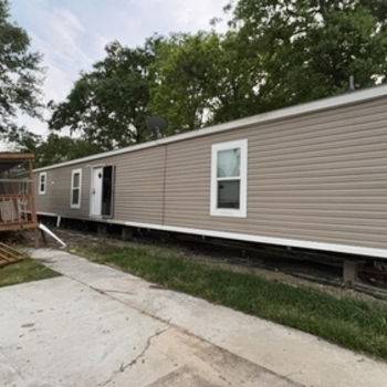 Thumbnail of mobile home