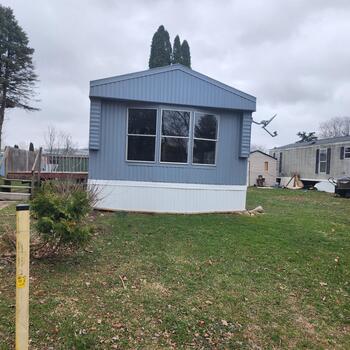 Thumbnail of mobile home
