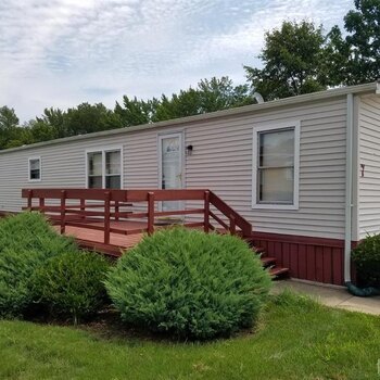 Thumbnail of mobile home