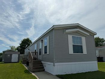 Thumbnail of mobile home