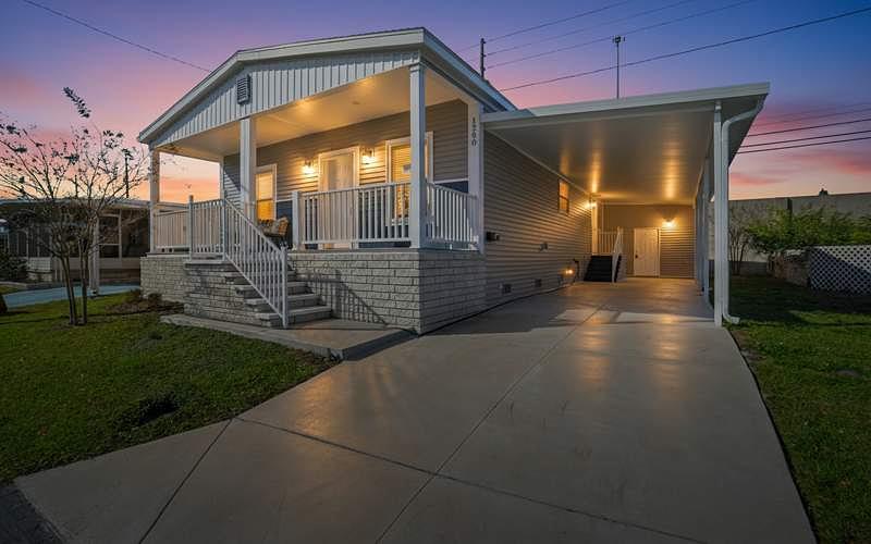 Photo of Mobile Home