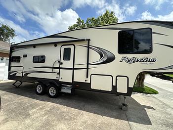 Thumbnail of RV