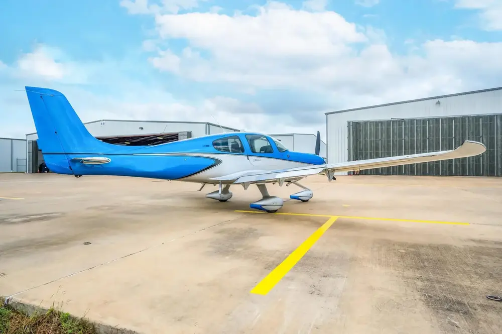 7534/cirrus-sr20-g6-2021-flightmarket-id-7534-42392.webp