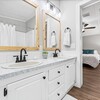 Mobile Home for Sale: 4 Bed 2 Bath 1991 Mobile Home