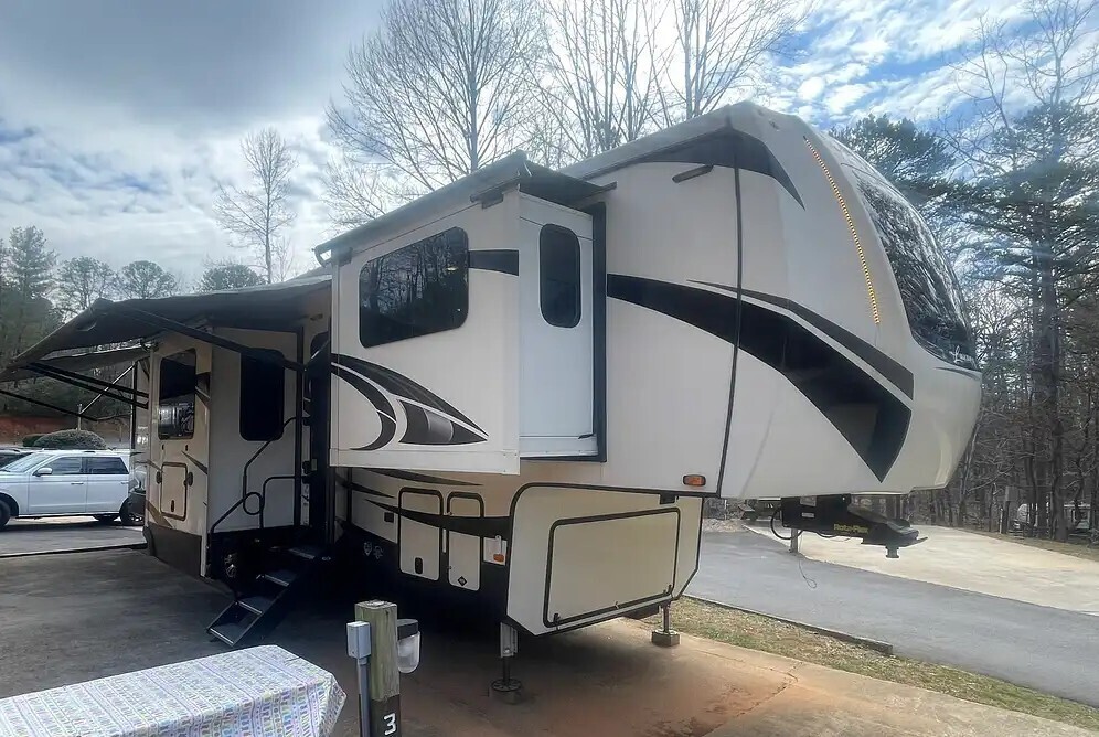 Photo of Rv