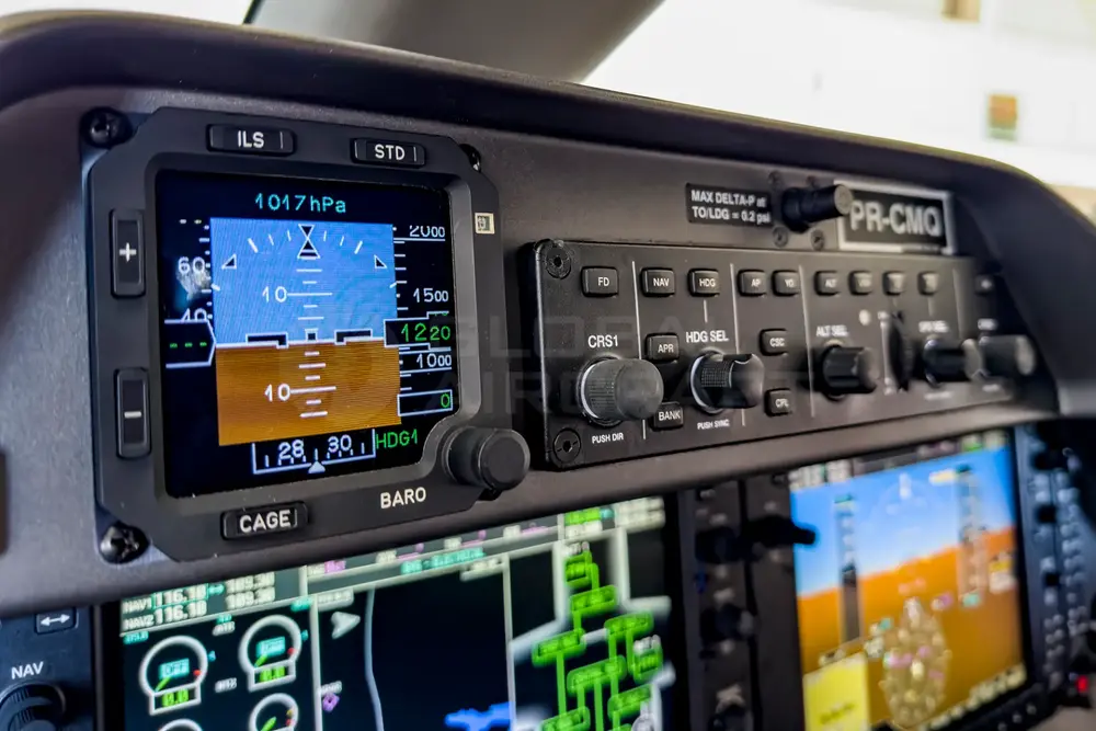 7186/embraer-phenom-100-2013-flightmarket-id-7186-27221.webp
