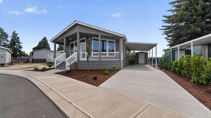 Photo of Mobile Home