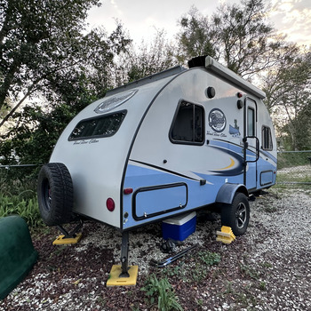 Thumbnail of RV