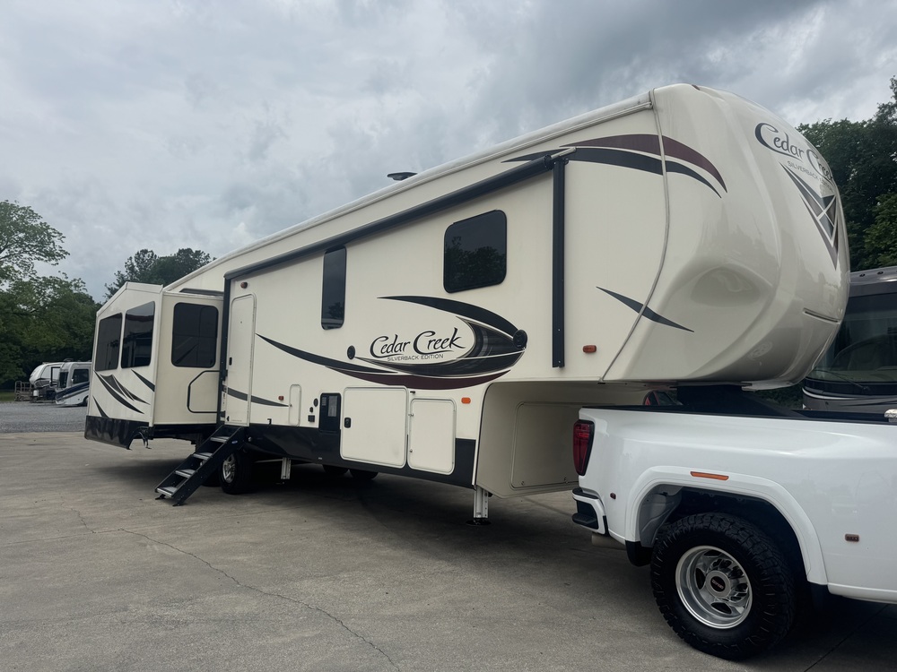 Photo of Rv