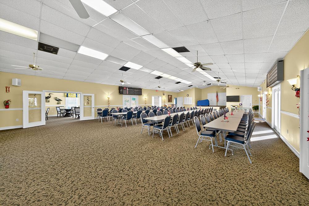 28 36345 US 27 Haines City FL 33844 USA Dining room DSC00161