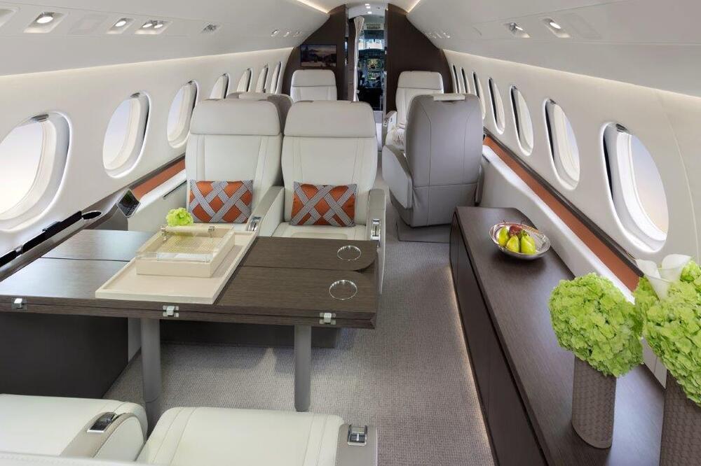 Dassault Falcon 900LX_MID Cabin 2.jpg