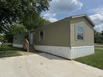 Thumbnail of mobile home