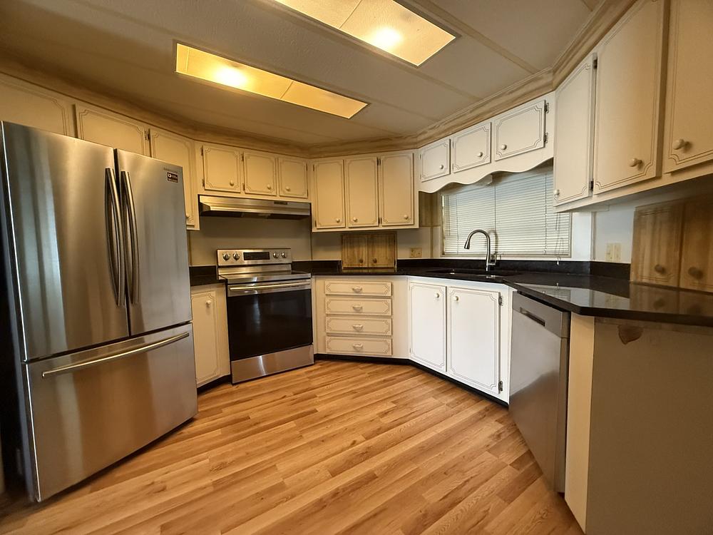 Camelot Lakes Village