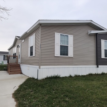 Thumbnail of mobile home