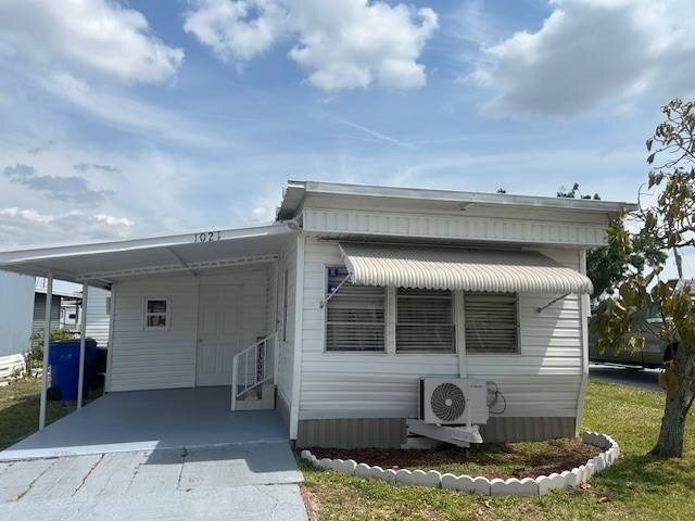 Photo of Mobile Home
