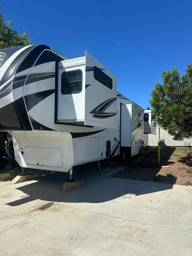 Photo of Rv