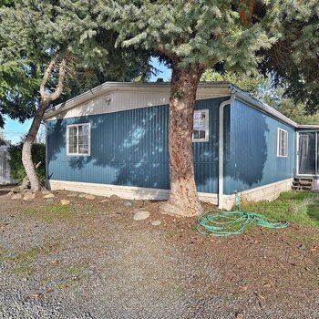 Thumbnail of mobile home