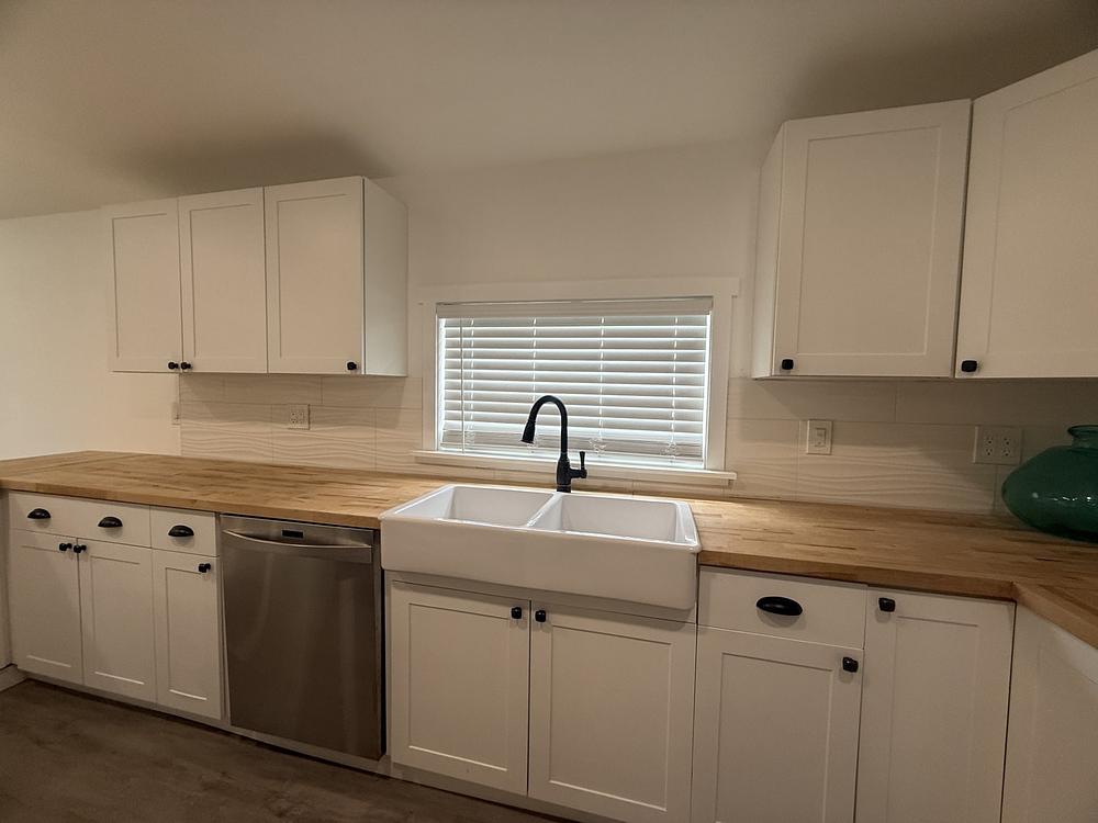 Camelot Lakes Village