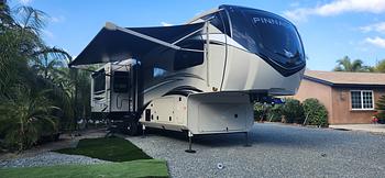 Thumbnail of RV