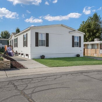 Thumbnail of mobile home