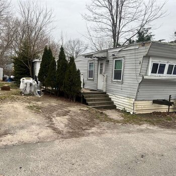 Thumbnail of mobile home