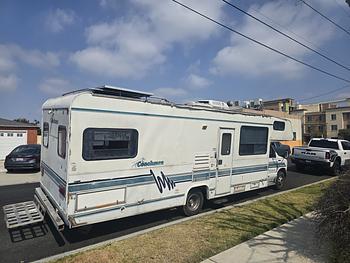 Thumbnail of RV