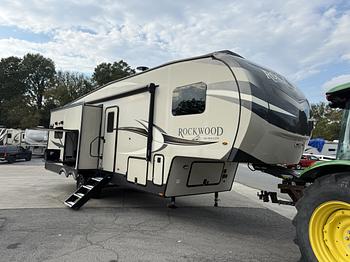 Thumbnail of RV