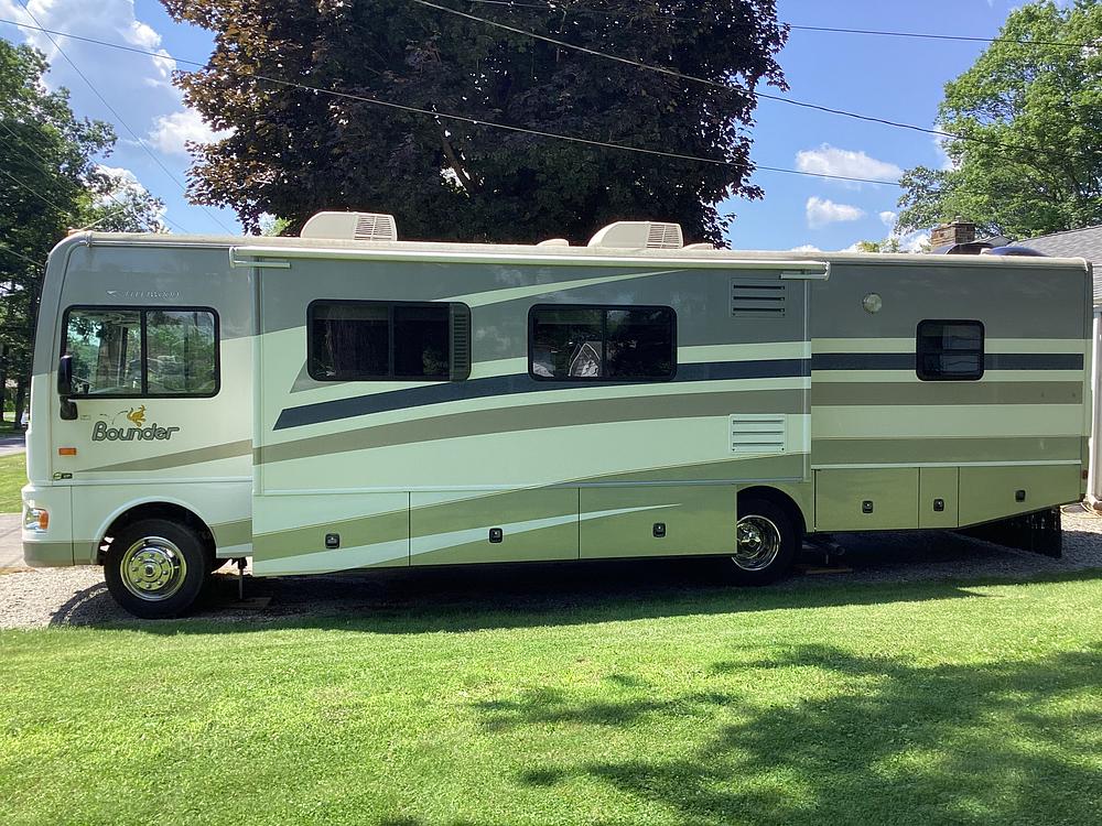 Photo of Rv