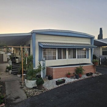 Thumbnail of mobile home