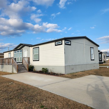 Thumbnail of mobile home