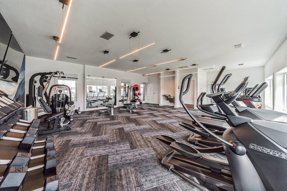 2048x1365 5200 28th St N  St  Petersburg  FL 33714  USA WedJan2420241706070056139.JPG