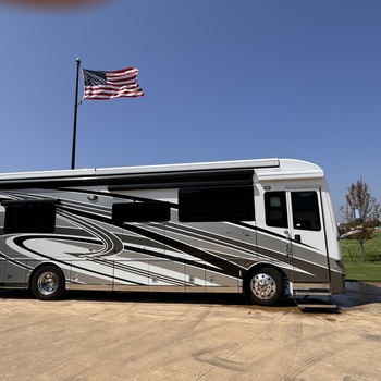 Thumbnail of RV