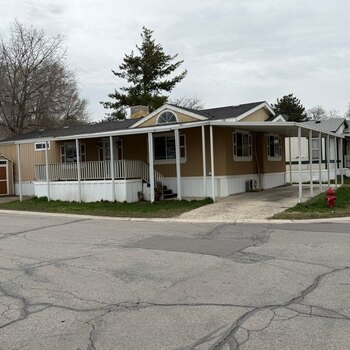 Thumbnail of mobile home