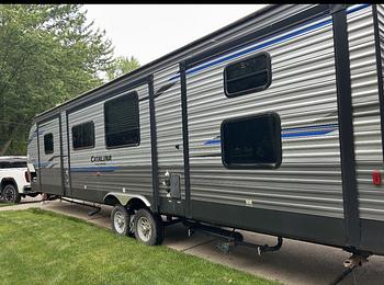 Thumbnail of RV