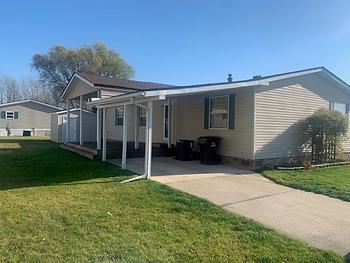 Thumbnail of mobile home