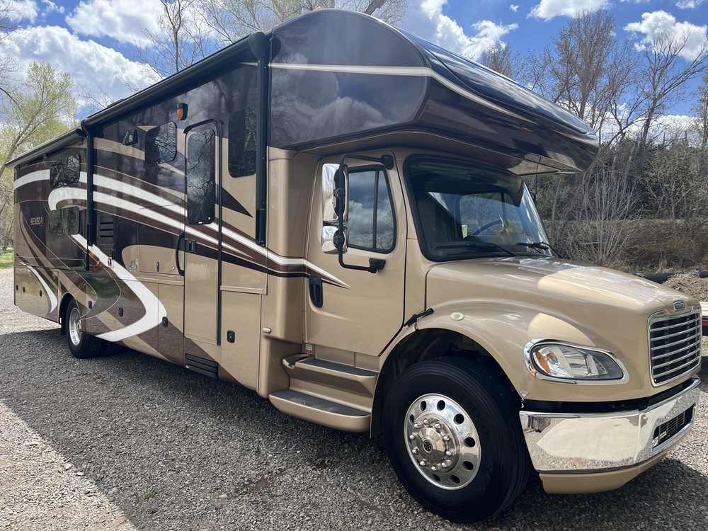 Photo of Rv