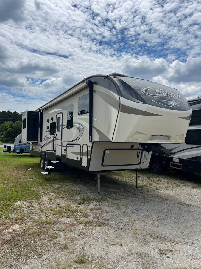 Photo of Rv